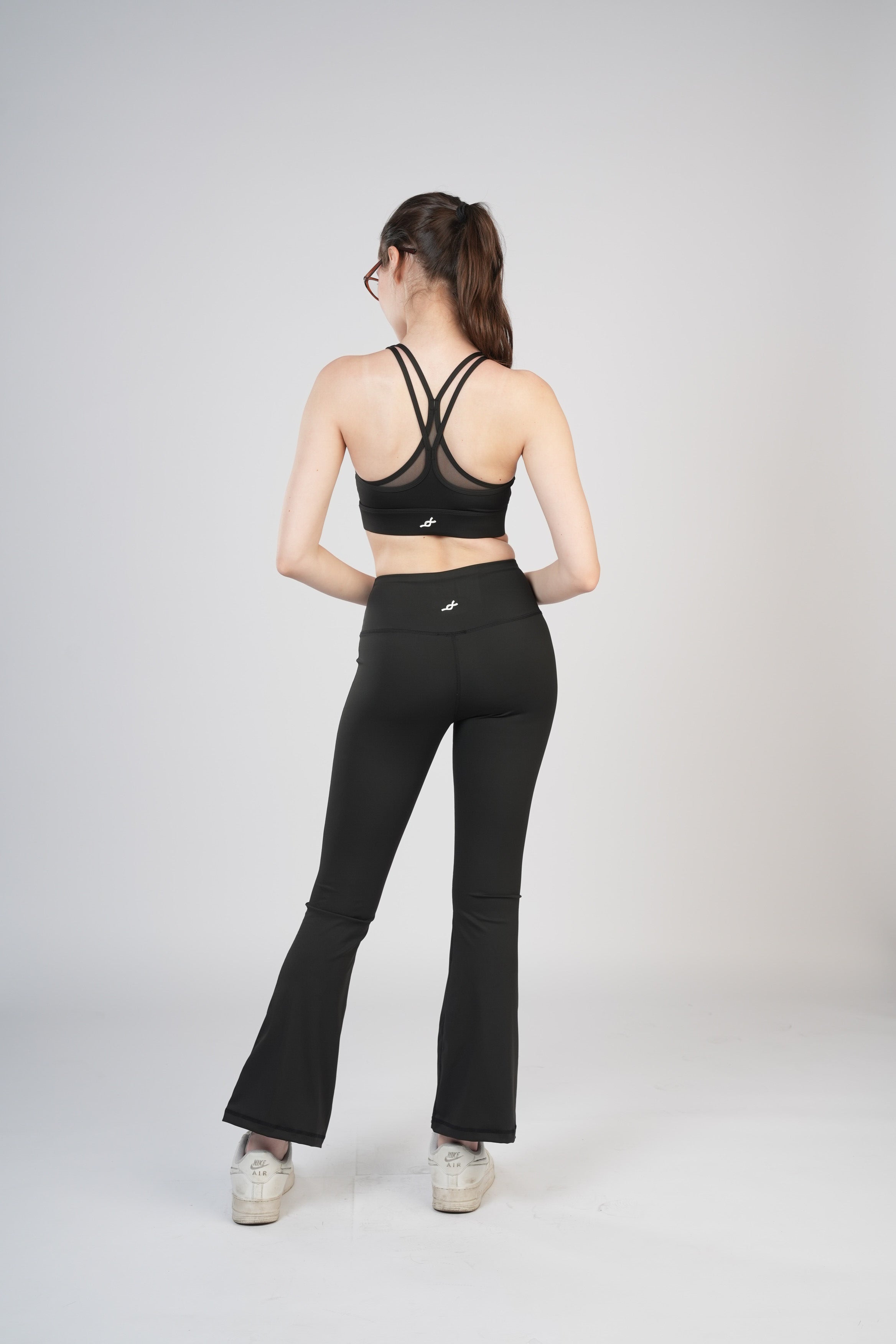 Infinite Silhouette Set | Cross Strap Support & Flare Fit - Black